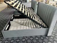 NOVA Cadre de lit plateforme rembourré en velours gris, tailles King et Queen, avec rangement, ensemble de meubles de chambre modernes pour appartement et usage hospitalier
