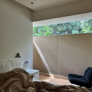 Personalizzato prezzo di fabbrica Top Down Bottom up tende giorno <span class=keywords><strong>notte</strong></span> a nido d'ape con parasole in tessuto per finestra - Product Image 2