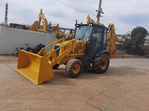 Alta calidad utilizada para mini retroexcavadora 420F con motor de alto Momento de carga 1 año de garantía Excelente Estado - Product Image 6