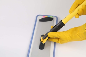 Алюминиевая плоская швабра с насадкой из микрофибры для влажной и сухой уборки и легкой алюминиевой телескопической ручкой для мытья полов - Product Image 5