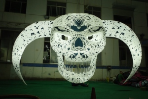Dekorasi Halloween Tengkorak Tiup Raksasa yang Menyala, Balon Tengkorak Kepala Kerangka yang Menyeramkan - Product Image 4