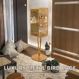 Cage à oiseaux moderne de luxe en acier plaqué or avec motif de feuilles dorées, forme rectangulaire, résistante à l'eau et stable, utilisation intérieure toutes saisons - Product Image 2