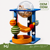Arbre à chat moderne et stable à 3 niveaux – Poteaux à gratter en bois et sisal inodores, design ciel étoilé, perchoir confortable, emballage carton, pour intérieur