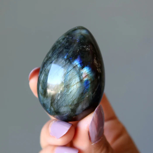 Vente en gros d'œufs miniatures en labradorite bleue naturelle sculptés à la main, décoration d'intérieur, style Feng Shui, cadeau d'anniversaire - Product Image 4