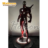 Statue en résine en promotion : Sculptures grandeur nature Iron Man, Spiderman et Hulk de films Marvel pour la décoration commerciale et de Noël