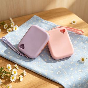Nouvelles mini-sacs de rangement en silicone à fermeture éclair pour câbles de données, écouteurs, cosmétiques, collations et monnaie, élégants et adorables - Product Image 2