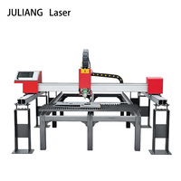 Mini machine de découpe laser à fibre à portique simple et compacte 1500W-3000W avec logiciel de contrôle CNC et refroidissement par eau pour la découpe de tôles métalliques
