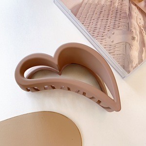 Yeni tasarım büyük düz renk buzlu aşk sapları banyo saç klipleri pençe saç aksesuarları - Product Image 4