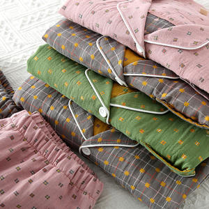 Ensemble <span class=keywords><strong>de</strong></span> pyjamas d'été en coton pour femmes à manches courtes en coton <span class=keywords><strong>double</strong></span> couche <span class=keywords><strong>Gaze</strong></span> fine pour hommes - Product Image 4