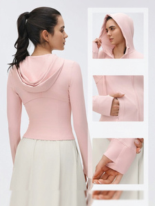 Giacca da donna slim fit con cappuccio e coulisse, a maniche lunghe, ideale per yoga e allenamento - Product Image 2