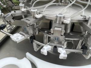 Machine à laver les bouteilles automatique pour bouteilles en verre et en plastique - Product Image 3