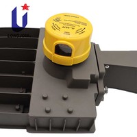Lumière LED pour parking extérieur avec capteur photocellule, protection contre les surtensions IP65, garantie de 3 ans