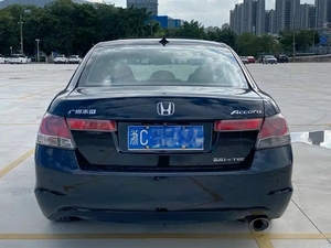 Honda Accord berline 2010, confort exécutif, navigation d'usine, écran tactile, toit ouvrant, sièges en tissu, caméra <span class=keywords><strong>de</strong></span> recul, taille des pneus R16 - Product Image 4