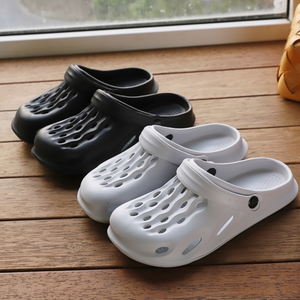 Scarpe da uomo e donna con cuscino a acqua color acqua sandali Aqua leggeri per la stagione delle piogge e pantofole da gioco d'acqua - Product Image 1