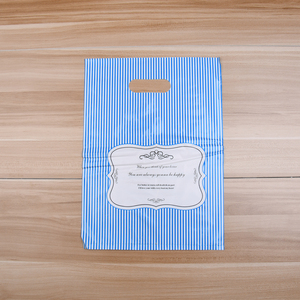 Tres tamaños de bolsa de plástico disponible en azul a rayas bolsas de plástico disponibles dentro de 7 días - Product Image 1