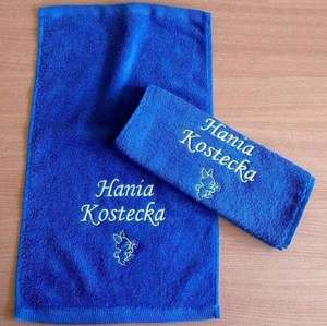 100% katoenen badstof handdoek met aangepast logo borduurwerk, geschikt voor sportkleding en ondergoed. - Product Image 1