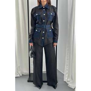 Ensemble de costume Oxford noir pour femme avec poches et veste ceinturée, pantalon à jambes larges - Product Image 1