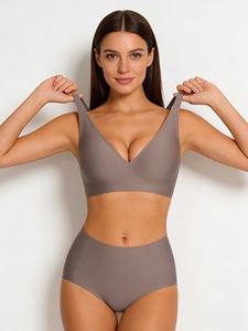 <span class=keywords><strong>Reggiseno</strong></span> Bralette <span class=keywords><strong>Senza</strong></span> <span class=keywords><strong>Ferretto</strong></span> con Scollo Profondo a V, Imbottito, <span class=keywords><strong>Senza</strong></span> Cuciture, in Gel, Design <span class=keywords><strong>Nuovo</strong></span> Colore Rosa Leopardato, Comodo per Tutti i Giorni - Product Image 4
