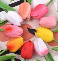 Mini-tulipes artificielles en PU faites à la main, fleurs artificielles miniatures transfrontalières, centres de table pour la Saint-Valentin et la décoration de mariage