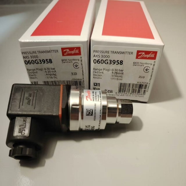 Original Danfoss Pressure Transmitter Switch Sensors  AKS3000 060G3958  0...300Bar G1/4