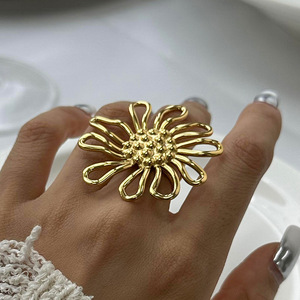 Pendientes con forma de flor, aleación de zinc chapada en oro, diseño de girasol, joyería para fiestas - Product Image 2