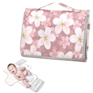 Nuevo Producto 2025, Tapete Impermeable para Cambiar Pañales con Diseño de Flor Hau, Compacto y Portátil para Viajes - Product Image 2