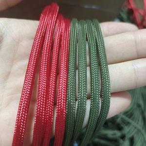 Cordon en paracorde durable de 4 mm, corde en nylon tressé de 4 mm, corde en <span class=keywords><strong>polyester</strong></span> nylon 66 <span class=keywords><strong>polyamide</strong></span> rouge, bleu marine, or, blanc, vert pour l'extérieur - Product Image 2