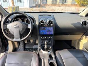 <span class=keywords><strong>Nissan</strong></span> <span class=keywords><strong>Qashqai</strong></span> 2008 2.0 20S Manuelle 2RM Gauche Jantes R16 Tissu Foncé Sans Garnitures SUV Robuste Transport Ultime à Faible Coût et Fiable - Product Image 5