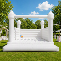Château gonflable commercial à thème mariage blanc pour enfants, idéal pour la location d'événements extérieurs et la décoration de mariages
