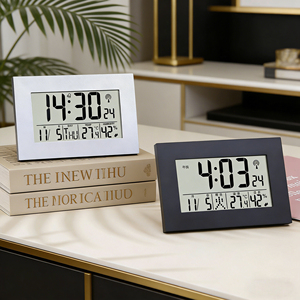 Horloge atomique numérique à piles murale/de table avec calendrier, réglage automatique des secondes, température et humidité pour chambre à coucher, salle de classe - Product Image 1