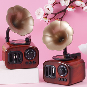 Yu Mo Retro Gramophone <b>Music</b> <b>Box</b> Wind-up Classical Style Decor Gift For Home Photography Prop - Product Image 1
