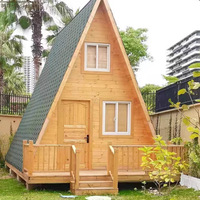 Kit de maison triangulaire moderne en A, cabane en bois préfabriquée étanche pour extension de chambre d'hôtes dans les jardins d'hôtels et complexes hôteliers.