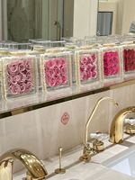 Bouteille de parfum sac à main roses conservées sac à main Boîte à roses Fleurs éternelles Profitez de fleurs conservées Saint Valentin