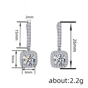 Orecchini Classici Bianchi in Argento Rame con Diamanti da Donna, a Cerchio Quadrato con Taglio Brillante e Montatura a Griffe, Gioielli Raffinati per Matrimonio, Zhejiang - Product Image 4