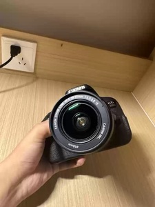 Cámara DSLR Canon <span class=keywords><strong>EOS</strong></span> <span class=keywords><strong>700D</strong></span> 90% Nueva con Lente de 18-135 mm y 18.0 MP para Fotografía de Retratos - Product Image 6