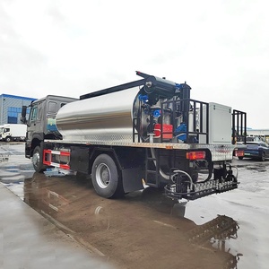 Camión Distribuidor de Asfalto Howo 4x2, Maquinaria para Pavimentación de Carreteras, Camión de Pulverización de Asfalto, Camión de Distribución de Betún - Product Image 3