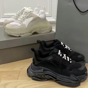 Zapatos deportivos de plataforma de color liso con tacón alto, zapatillas de tenis modernas y lujosas, zapatos casuales de exterior sencillos y a la moda. - Product Image 4