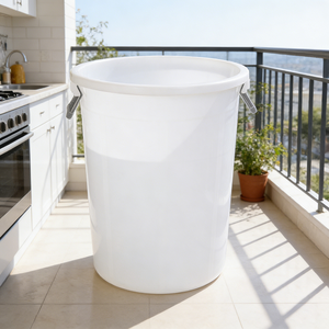 ถังพลาสติกทรงกลมพร้อมหูจับเหล็ก ดีไซน์ใช้งานได้หลากหลาย ผลิตด้วยวิธีฉีดขึ้นรูป เหมาะสำหรับจัดเก็บในโรงงาน - Product Image 1