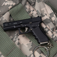 Gantungan Kunci Pistol Mini Skala 1/3 dengan Selongsong Peluru Logam, Mainan Gantungan Kunci Model Pistol dari Paduan Seng yang Dapat Dilepas dan Peluru Bentuk Pistol