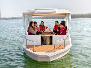 Bateau électrique de luxe pour fêtes nautiques avec une navigation silencieuse et confortable pour les croisières sur le lac et les équipements de divertissement aquatique - Product Image 4