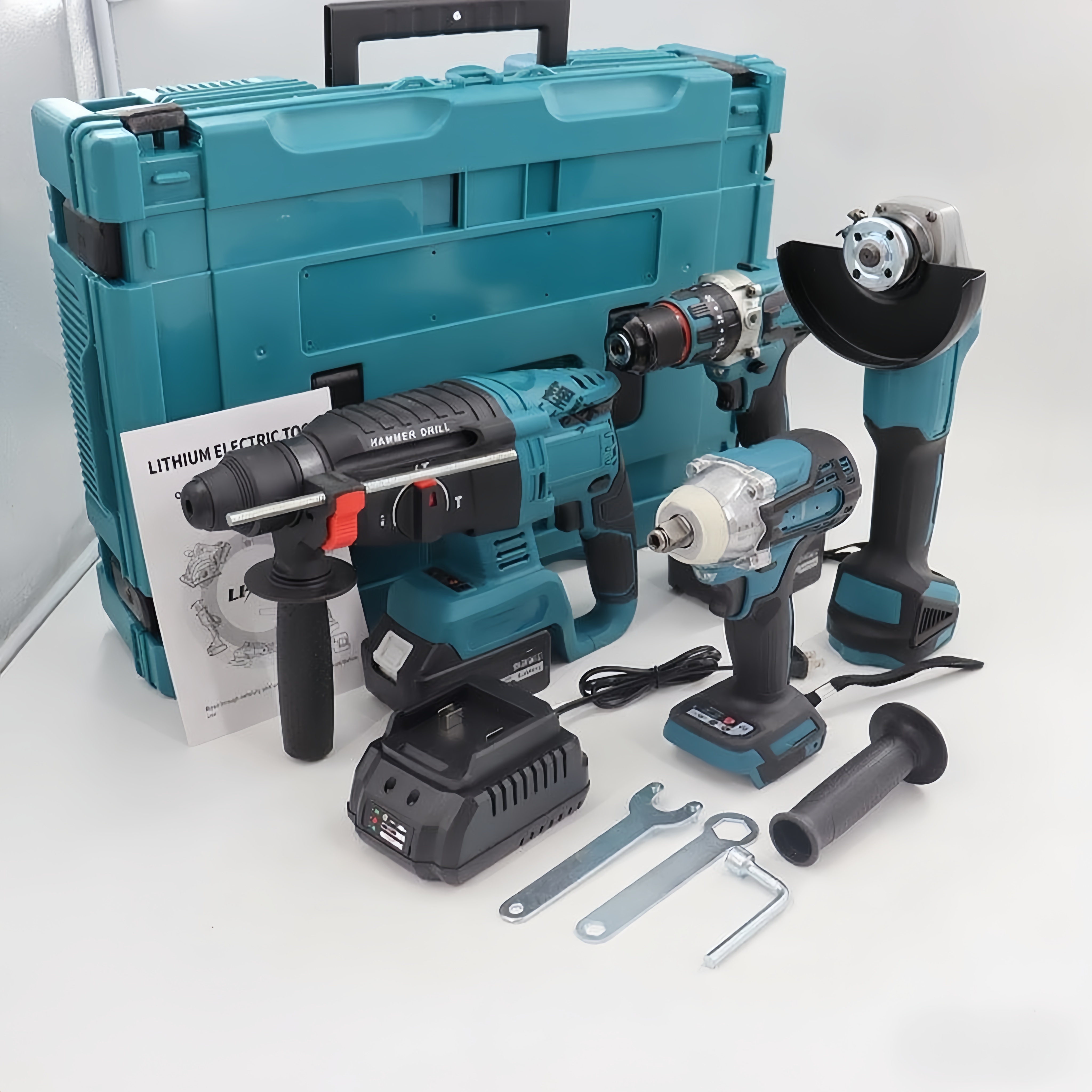 Ensemble 4 en 1 : marteau, perceuse, meuleuse et clé à molette