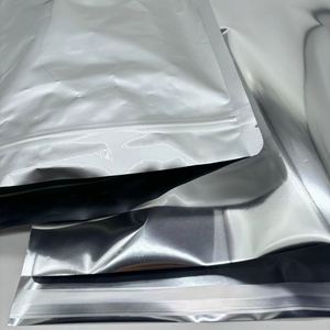 Sacs d'expédition en papier mat métallisé personnalisés, imperméables, en aluminium argenté, avec logo imprimé - Product Image 2