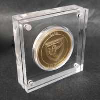 Présentoir porte-monnaie en acrylique personnalisable en gros vitrine porte-monnaie en acrylique personnalisé pour pièces de collection et jetons