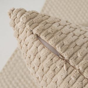 Housse de coussin en polyester pelucheux de luxe, style bohème, fermeture éclair cachée, technique de tissage, pour la maison, l'hôtel ou l'hôpital - Product Image 3