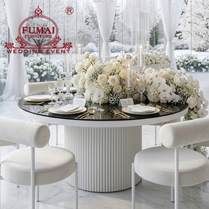Muebles para Bodas, Mesa de Comedor Contemporánea con Base de Hierro Blanco y Tapa de Vidrio para Salón de Banquetes - Product Image 1