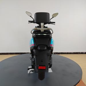 Motocicleta Eléctrica de Alto Rendimiento de 72V |   Patinete Eléctrico de 1500W con Frenos de Disco Duales, Panel NFC y Carga Máxima de 150KG para Entregas Diarias - Product Image 4