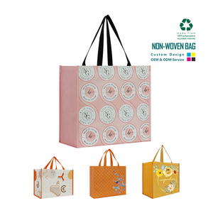 Bolsas de mano de dibujos animados EcoChic, bolsa de compras de comestibles rPET reutilizable y reciclada, bolsa de regalo plegable no tejida para moda sostenible - Product Image 2