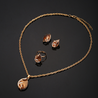 Montres pour femmes LP44, design créatif, cadran triangulaire, montre-bracelet pour femmes, collier, boucles d'oreilles, bagues, ensemble de quatre pièces, cadeaux pour femmes