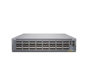 Commutateur réseau d'entreprise gérable Juniper série 5120 QFX5210-64C-AFO2 à 64 ports QSFP+/QSFP28 - Product Image 4