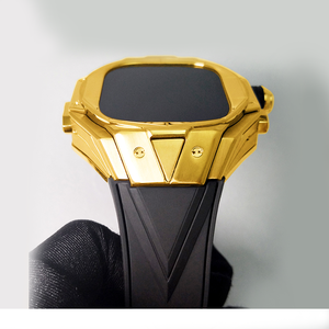 Caja Modificada de Fibra de Carbono y Metal en Negro y Dorado para <span class=keywords><strong>Reloj</strong></span> de 49 mm, con Opción de Correa de Fluororubber en Varios Colores, Éxito de Ventas en Suiza - Product Image 2